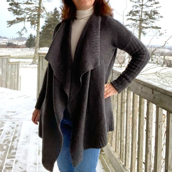 Abercrombie & Fitch  cardigan - Picture 1 of 9